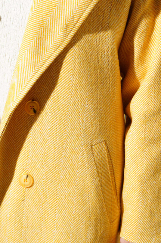 معطف خبأ مخطط متعرج رقيق الخردل