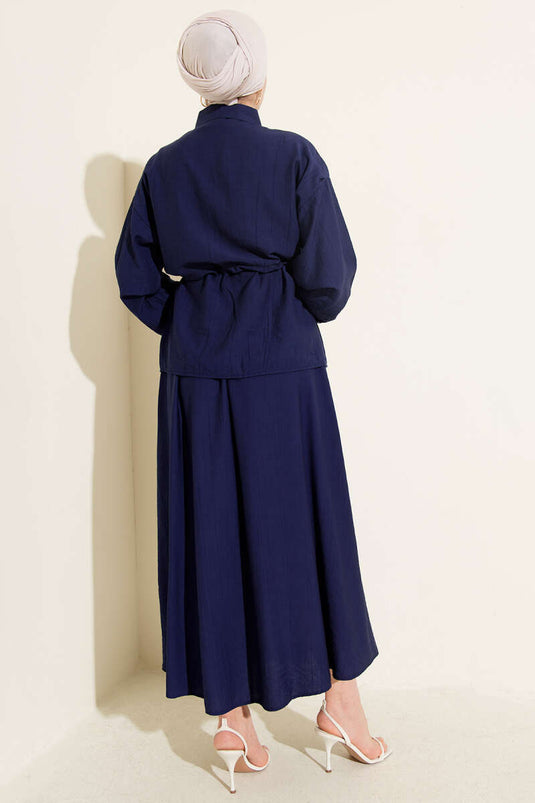 Ensemble jupe à taille froncée avec fleurs perlées bleu marine