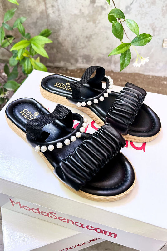 İnci Detaylı Sandalet Siyah