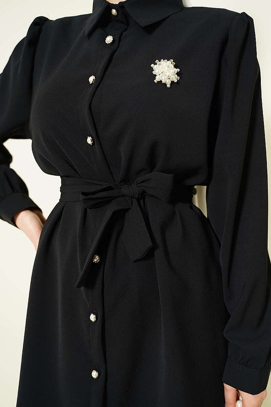 Ensemble deux pièces ceinturé avec bouton perle noir