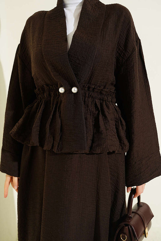 Ensemble jupe froncée à la taille avec boutons perle, couleur café