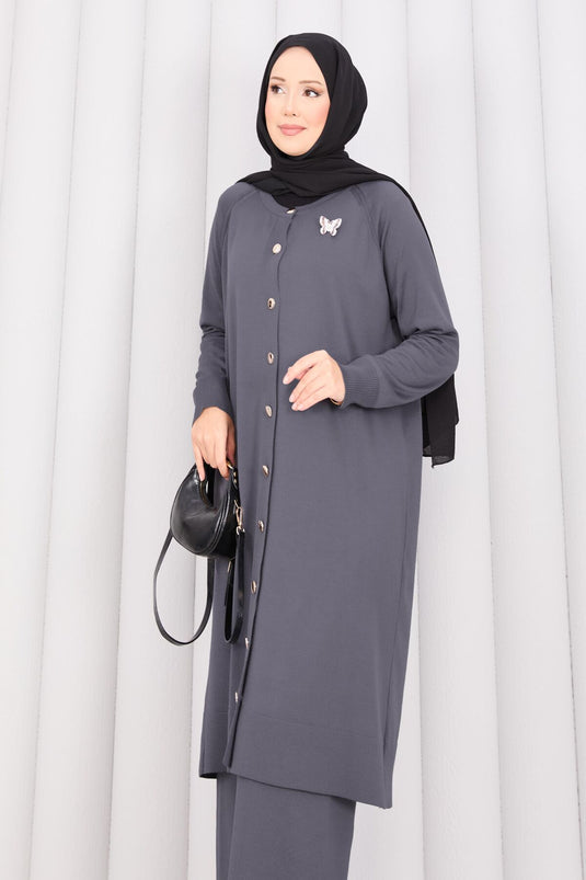 İnci Kelebek Broşlu Tesettür Triko Takım Gri