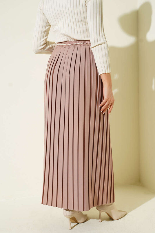 تنورة بيج بطيات مع حزام إينجي