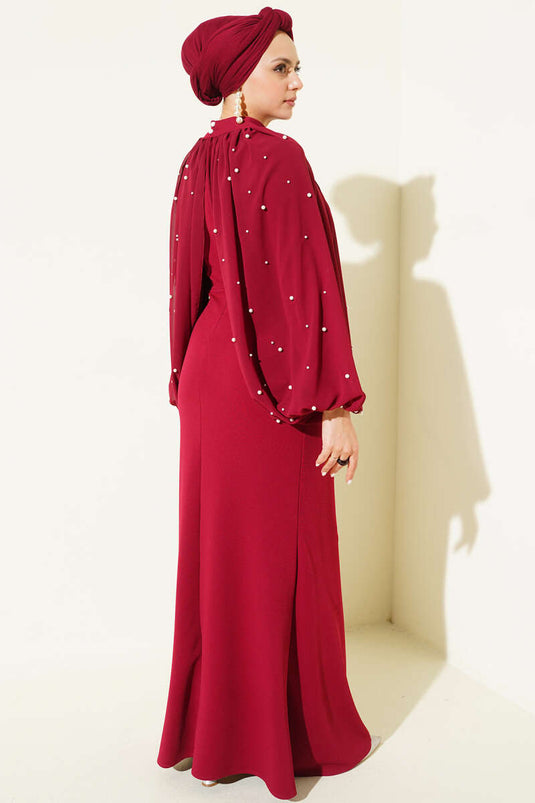 Robe de soirée bordeaux avec cape de perles