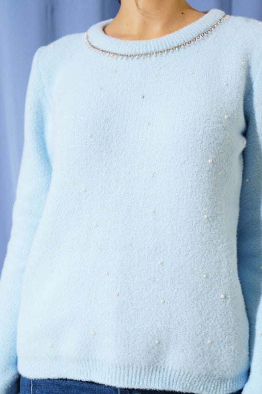 Pull en peluche orné de perles bleu ciel
