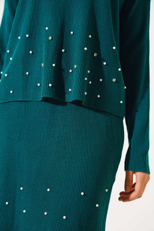 Traje de dos piezas de punto con falda adornada con perlas Esmeralda