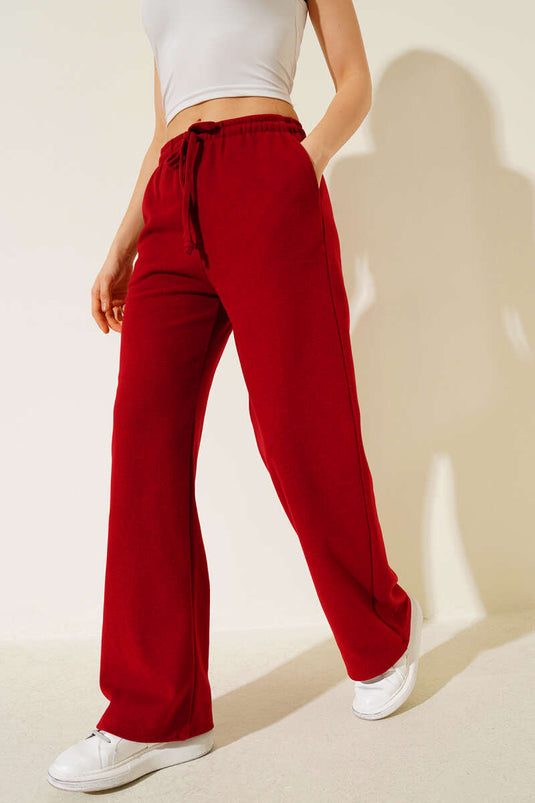 بنطال واسع الساق بحبل ربط أحمر