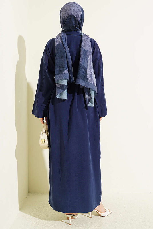 Robe boutonnée avec détails à cordon en bleu marine