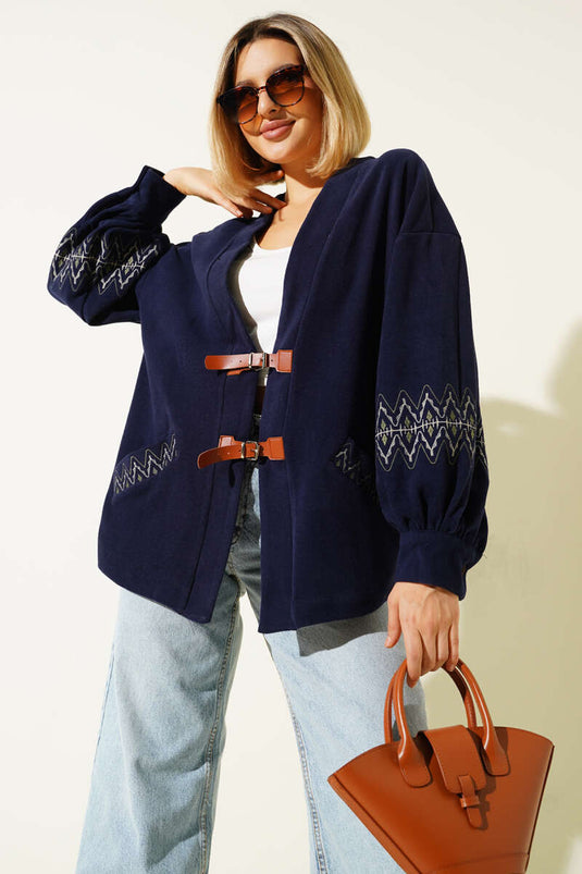 Marineblaue, bestickte Strickjacke mit Kordelzug