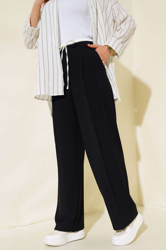 Pantalon à cordon noir