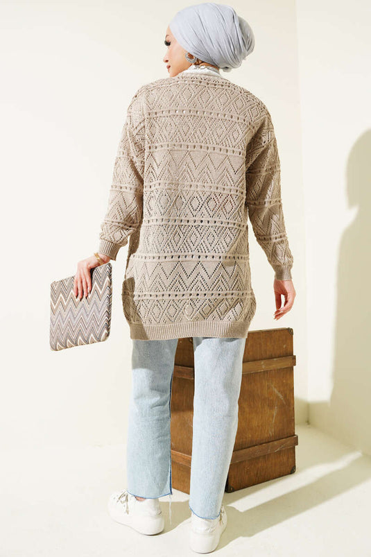 Strickjacke mit Muster und Kordelzug in Beige