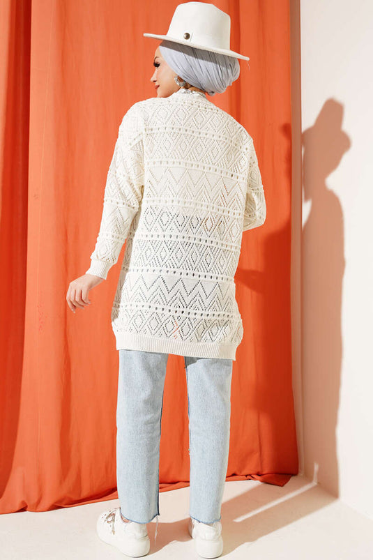 Strickjacke mit Muster und Kordelzug in Ecru