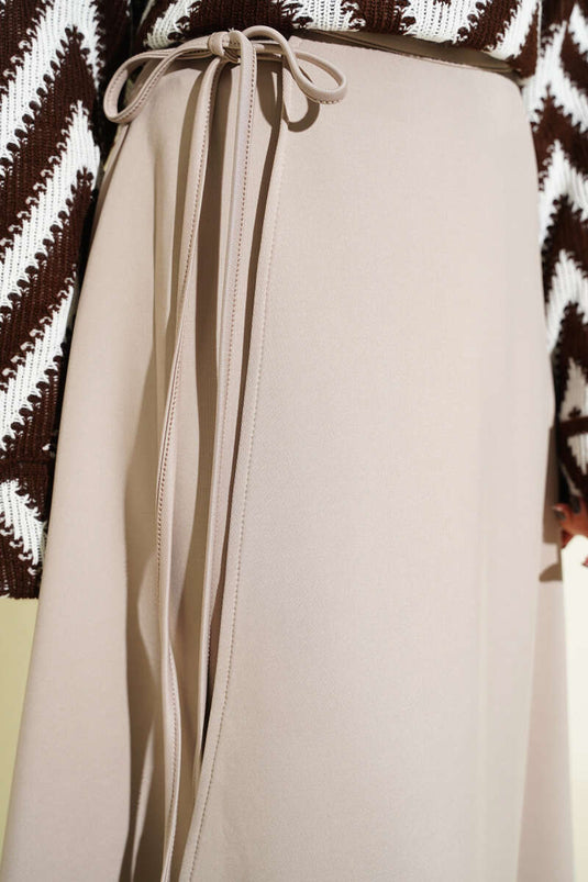 Jupe de plongée évasée à nouer, beige