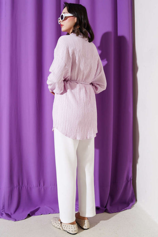 Baumrindenhemd mit Seilgürtel Flieder