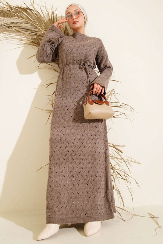 Robe en maille ajourée avec ceinture en corde, vison