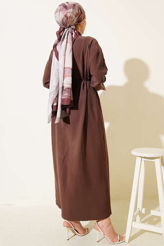 Robe longue boutonnée en tensel avec ceinture cordelette, couleur café