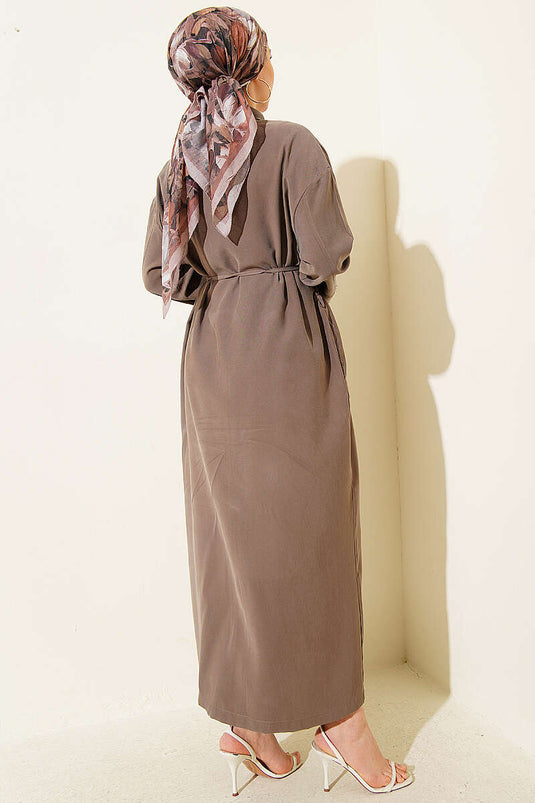 Robe longue en tensel avec ceinture à cordon et boutons, couleur vert olive