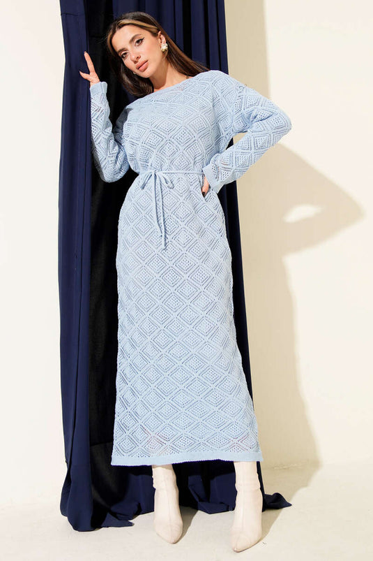 فستان تريكو مربعات مزخرف بحزام حبل باللون الأزرق الفاتح