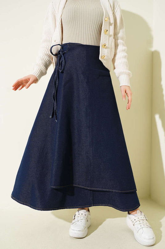 تنورة جينز برباط جانبي باللون الأزرق الداكن