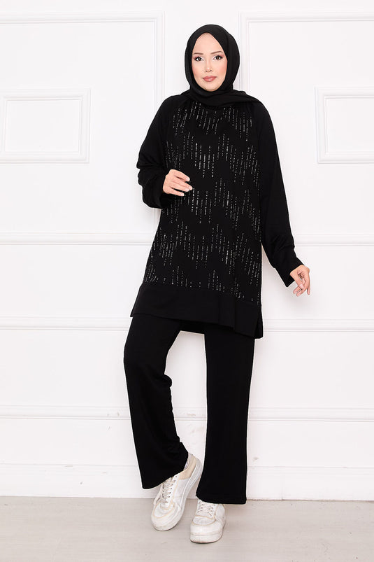 طقم أويشو مكون من قطعتين باللون الأسود مع تفاصيل حجرية لامعة