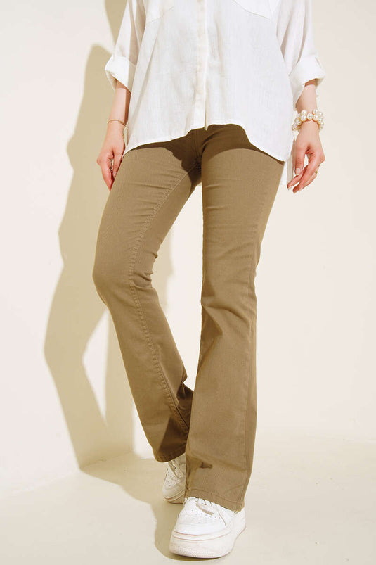 Pantalon en jean kaki taille haute à jambe évasée