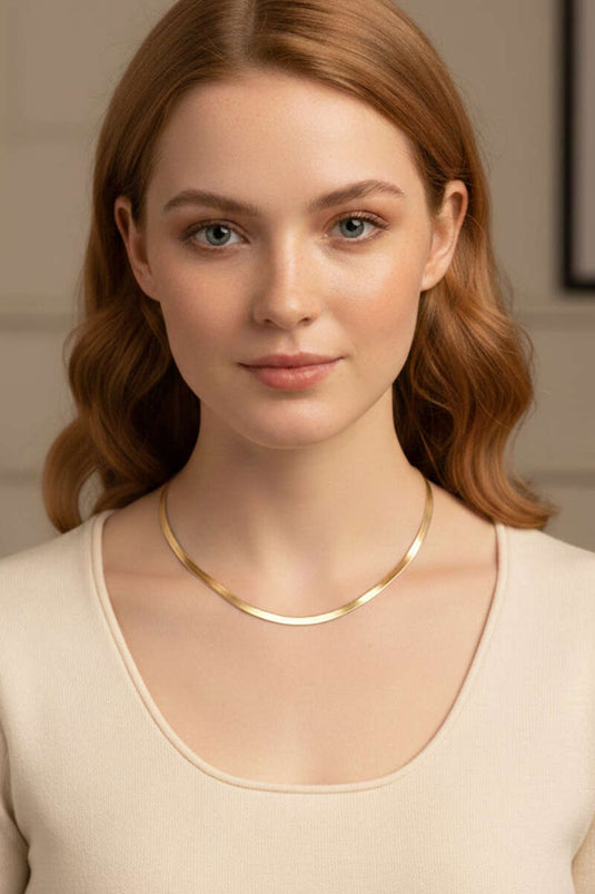 سلسلة إيطالية أساسية للعنق ذهبية