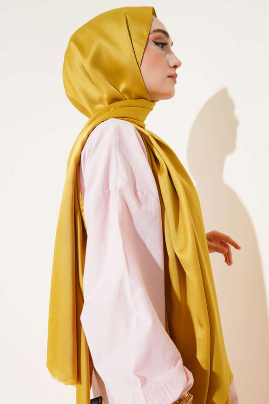 Châle en soie unie jacquard moutarde