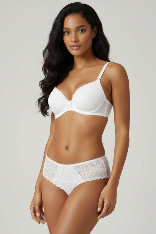 طقم حمالة صدر مبطنة بتفاصيل دانتيل جاكار - لون بيج فاتح