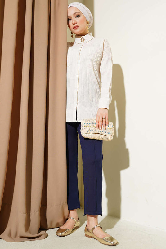 Camicia a righe in rilievo con taschino sul petto beige