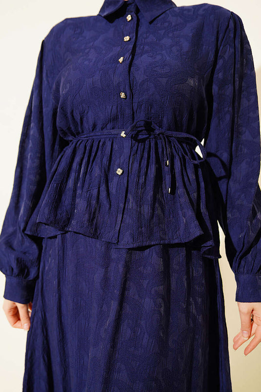 Ensemble jupe à ceinture en corde avec motif en relief bleu marine