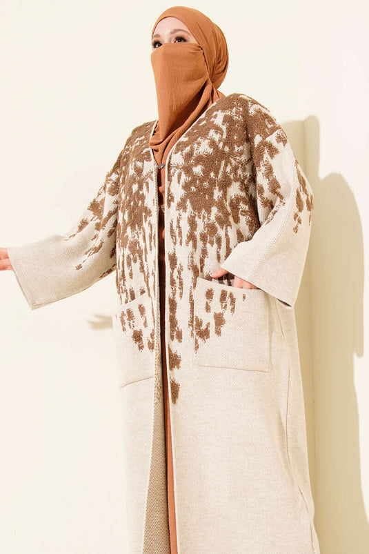 كارديغان طويل محبوك بنقشة بارزة بلون اللاتيه