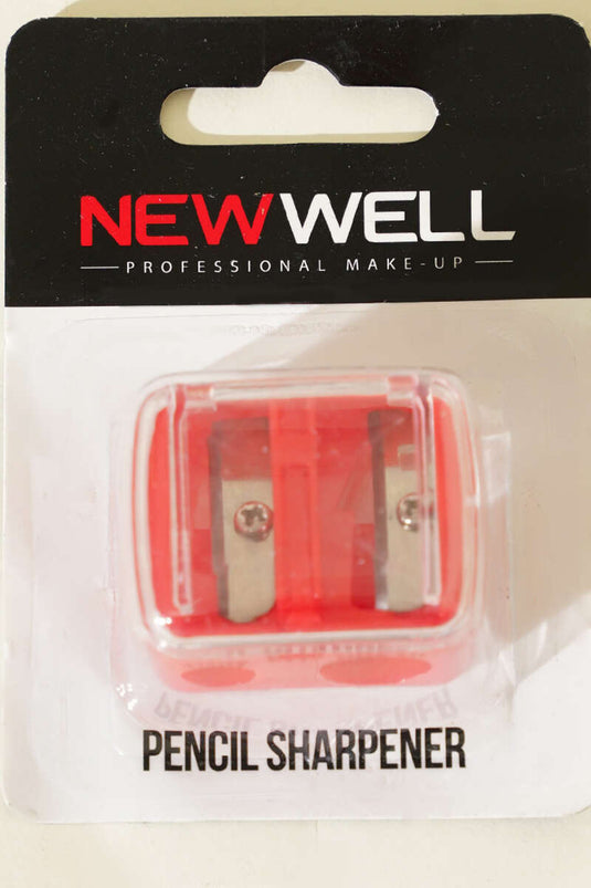 مبراة حمراء