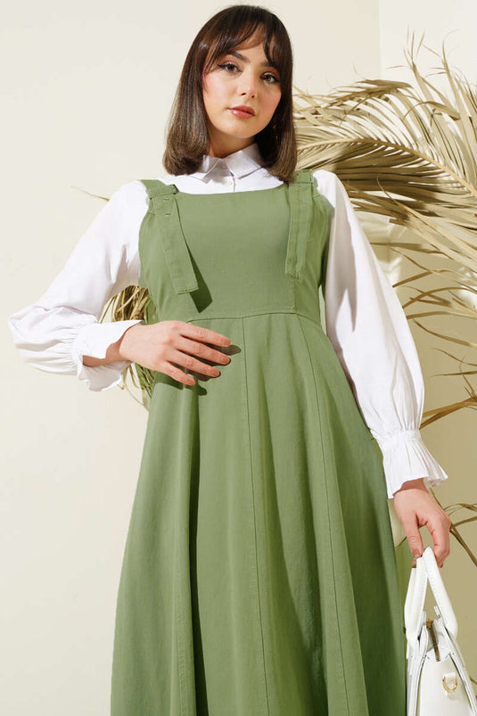 سترة من الجبردين بأشرطة سميكة باللون الأخضر اللوزي