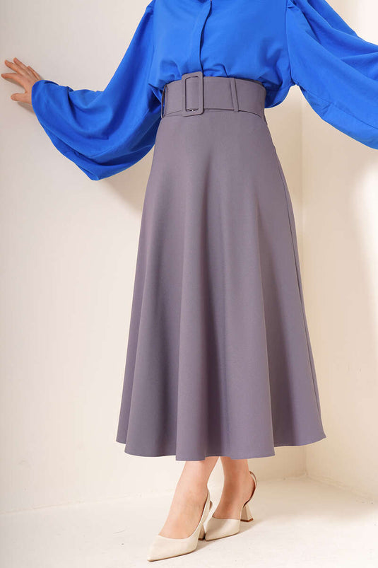 تنورة واسعة بحزام سميك رمادي داكن