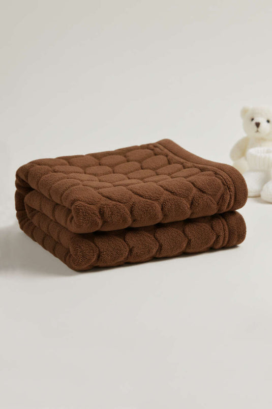 Babydecke mit Herzmuster, Kaffee