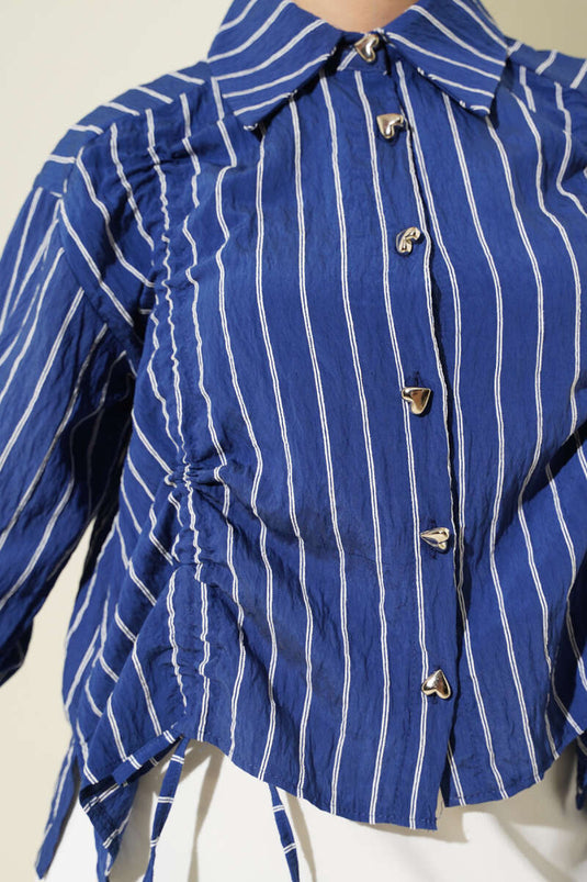 قميص قصير متجمع بأزرار أمامية على شكل قلب، أزرق داكن