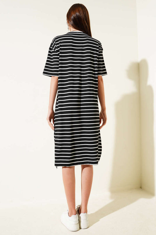 Robe rayée noire brodée de cœurs