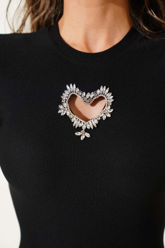 Schwarzes Mini-Kleid mit Herzsteinmuster