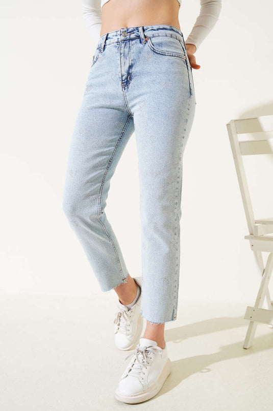 Heart Stone Cut Skinny Leg Jeans in Snow Light