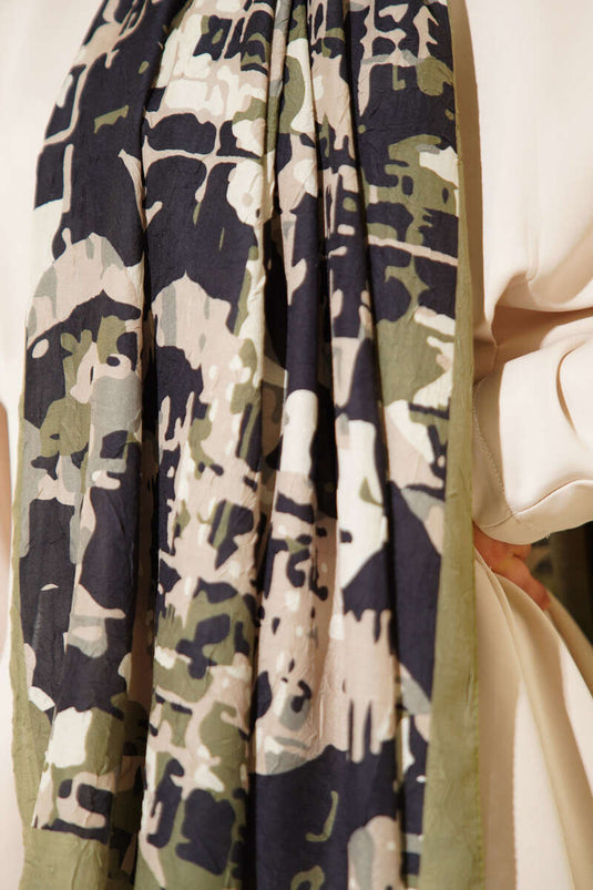 Grüner Bambus-Kash-Schal mit Camouflage-Muster