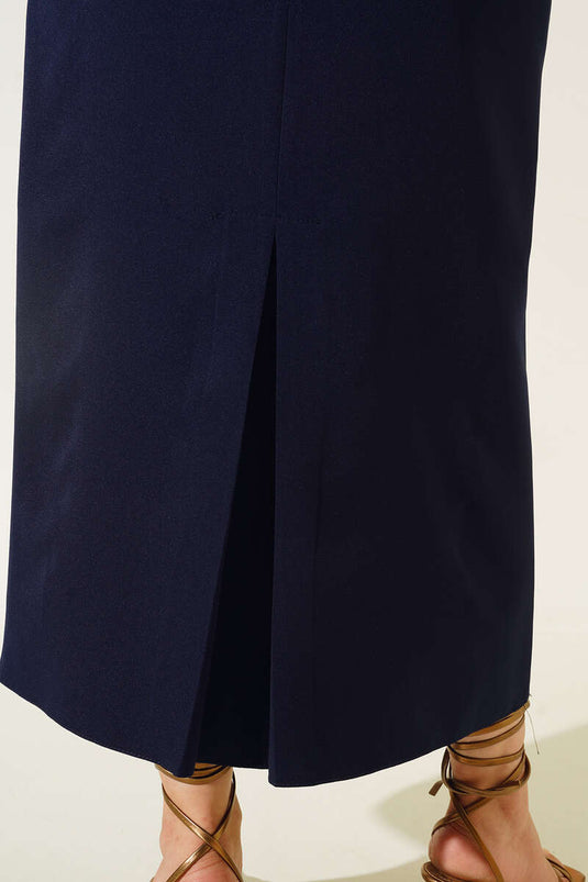 Kapalı Yırtmaçlı Kalem Etek Lacivert