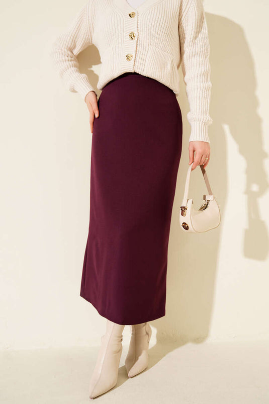 Jupe crayon violette à fente fermée