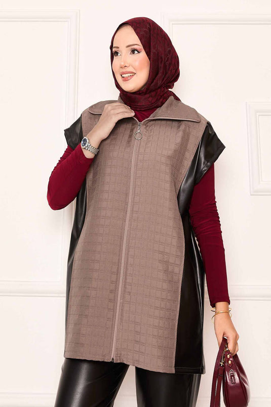 طقم من قطعتين من الجلد المبطن بلون المنك