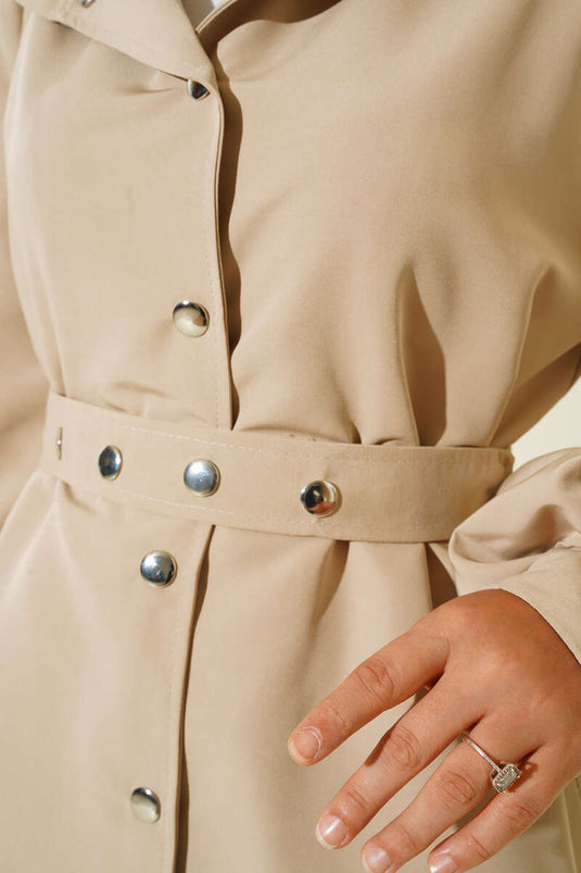 مقنعين المفاجئة خندق قصير البيج