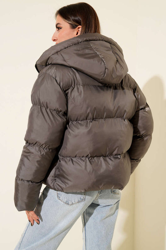 Korte gewatteerde jas met capuchon, rookgrijs