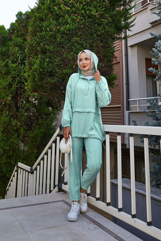 بدلة من قطعتين بغطاء رأس وأزرار، لون نعناعي