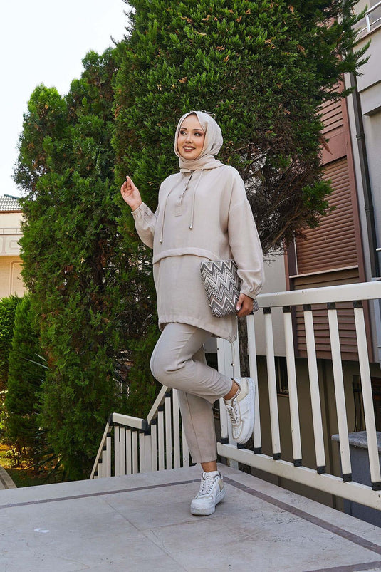 Ensemble deux pièces à capuche et boutons détaillés Stone