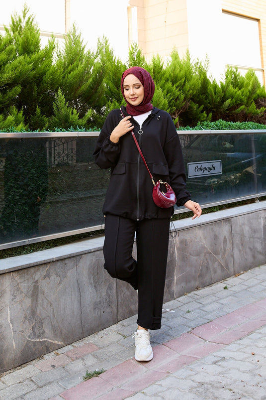 بدلة أويشو سوداء من قطعتين بغطاء رأس وسحاب