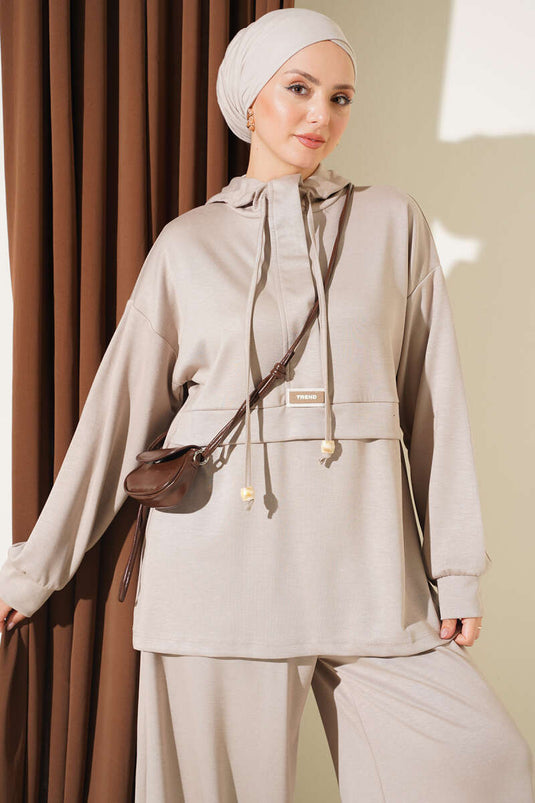 Completo Due Pezzi Con Cappuccio E Ricamo Beige