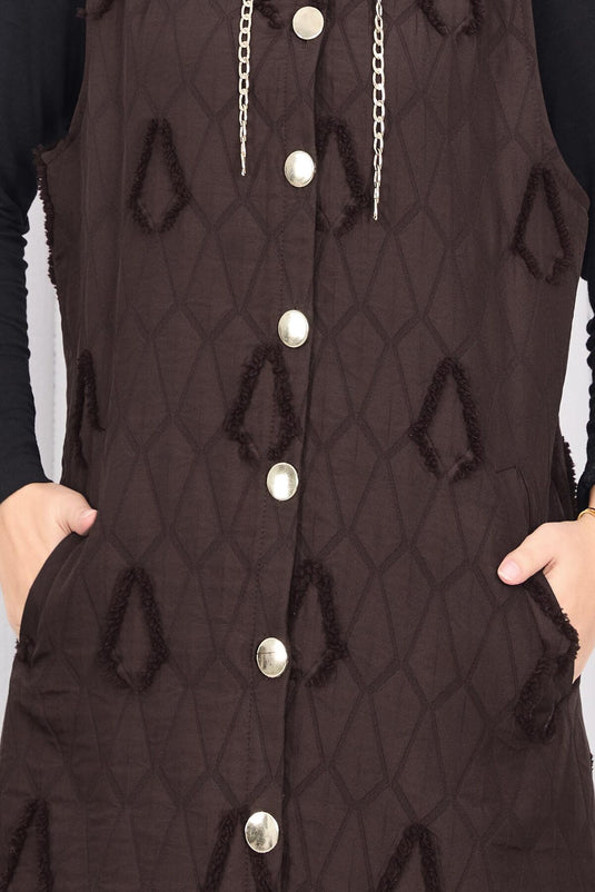 سترة حجاب مبطنة بغطاء رأس وأزرار باللون البني